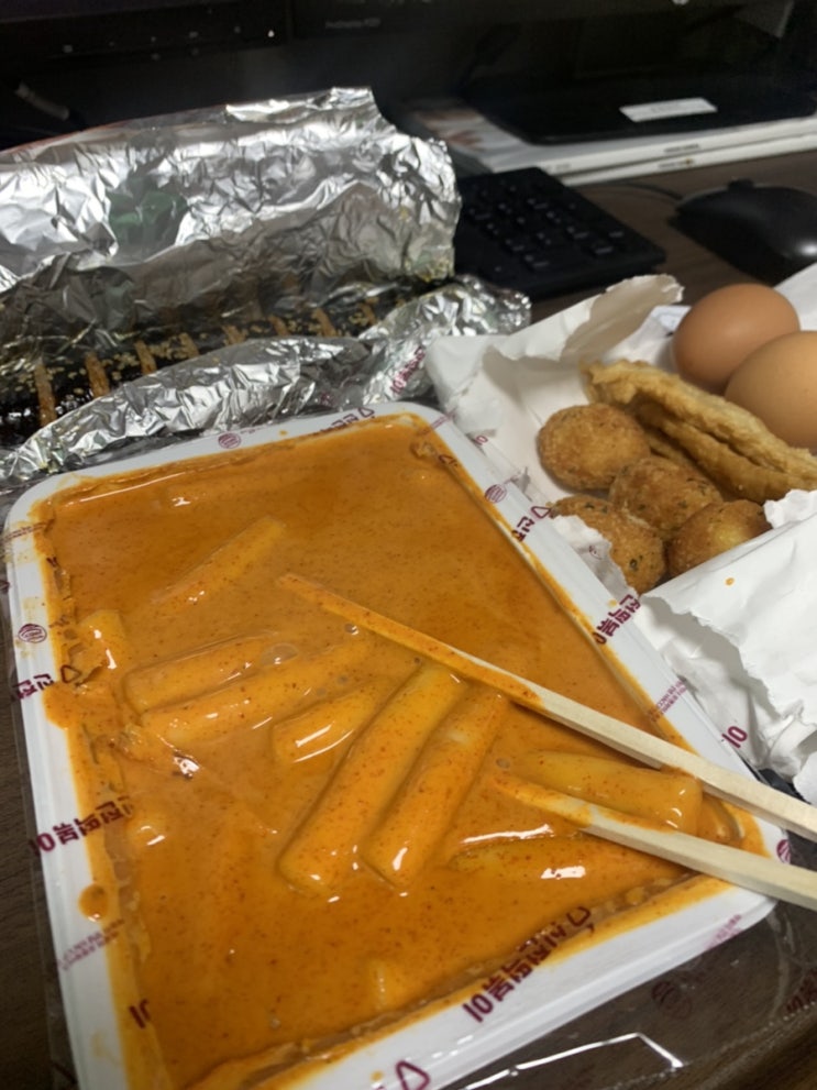  신전 로제떡볶이 리뷰 :: 존맛 .. 로제 원탑임 ㅠ + 신전 사이드메뉴