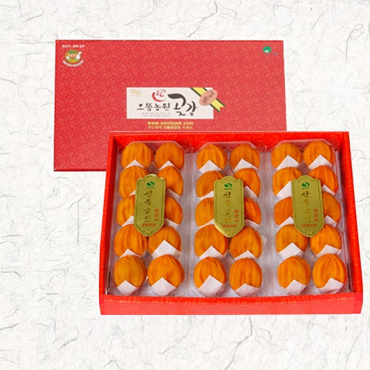 많이 팔린 상주으뜸농원곶감 상주곶감 선물세트, 3.반건시 1.2kg(40g*30개), 1box 좋아요 많이 팔린 상주으뜸농원곶감 상주곶감 선물세트, 3.반건시 1.2kg(40g*30개), 1box 좋아요