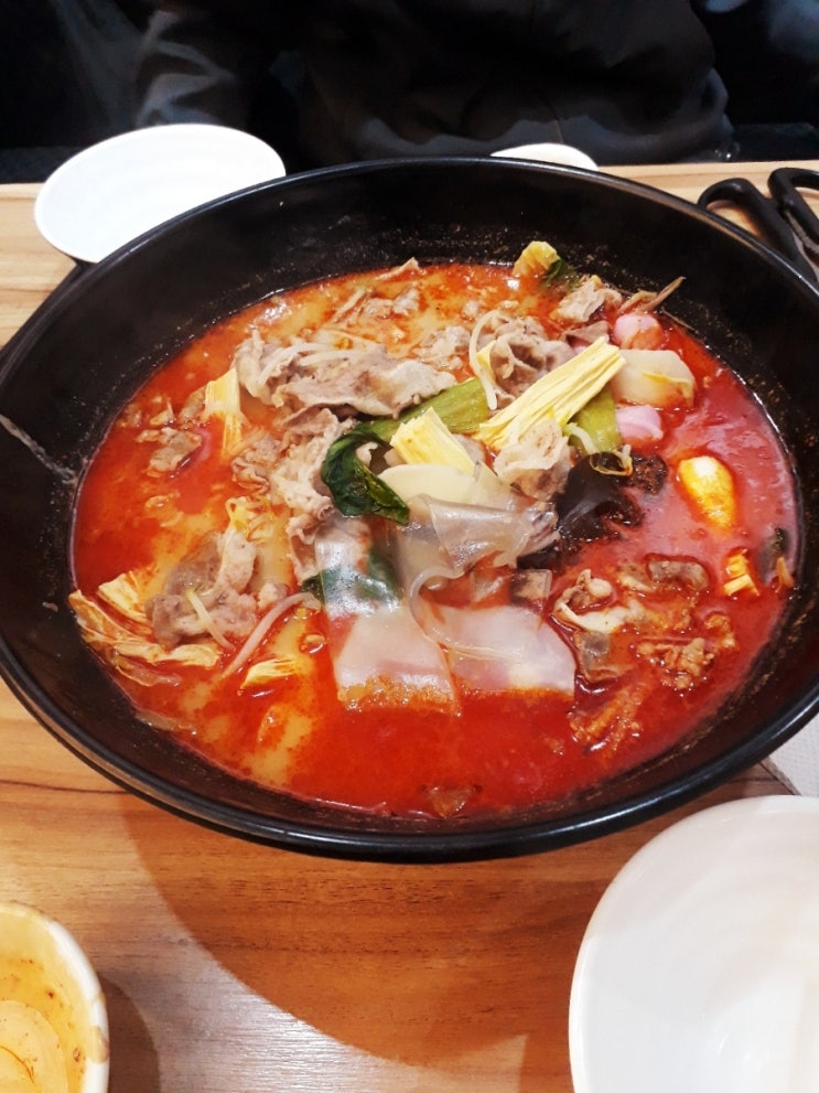  5월 1일 토요일