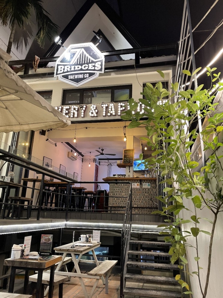 하노이맛집 / 서호피자맛집 / 7bridges Hanoi Taproom
