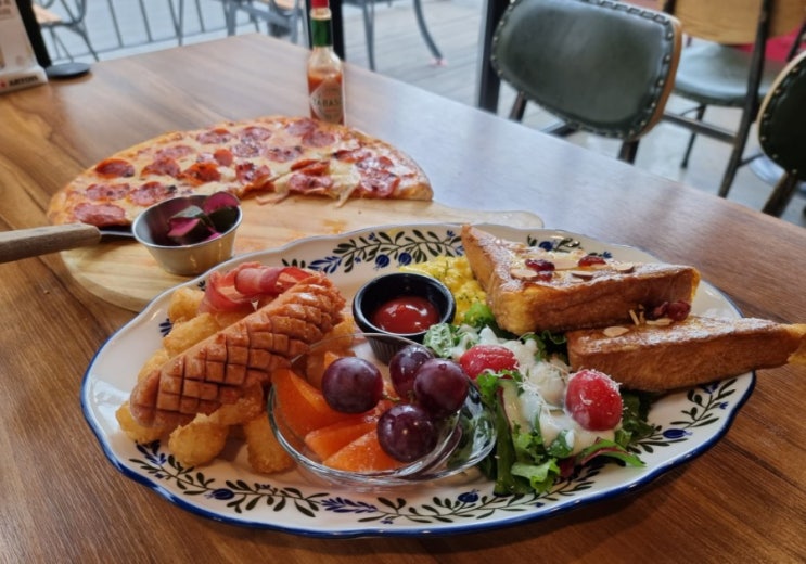 [수유역 맛집]낮엔 브런치 밤엔 수제맥주 하루종일 페넬로페