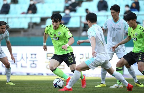K리그 프로축구 2일 경기 전북현대 vs 제주유나이티드 인천유나이티드 vs 강원FC K리그 프로축구 2일 경기 전북현대 vs 제주유나이티드 인천유나이티드 vs 강원FC