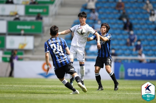 K리그 프로축구 1일 경기 수원FC vs 대구FC 울산현대 vs 광주FC K리그 프로축구 1일 경기 수원FC vs 대구FC 울산현대 vs 광주FC