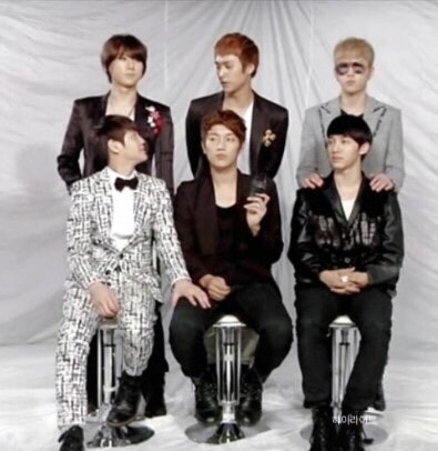 하이라이트 이기광 윤두준 양요섭 손동운 소속사 나이 + 장현승 용준형 근황 비스트 그룹명 ....