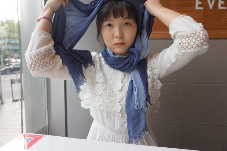  믹스매치하기 좋은 빈티지 캐쥬얼 스타일리쉬스카프