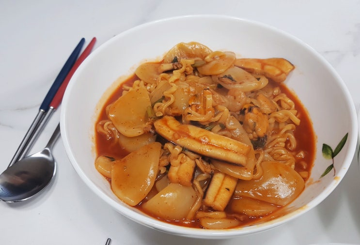  [삼양 볶음간짬뽕]주말 아점은  라면이쥐~~~