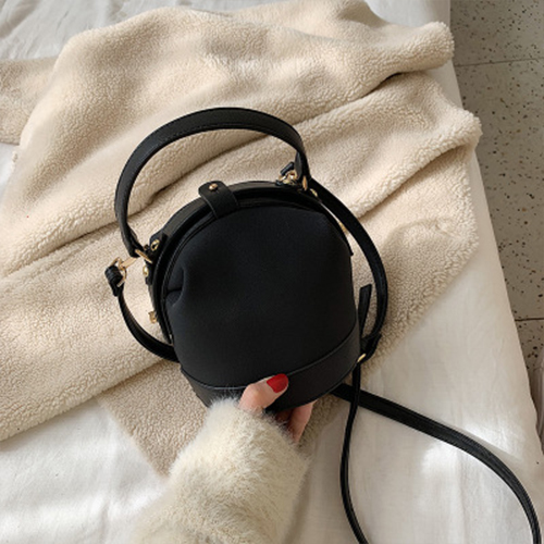 많이 찾는 동그란 인조 가죽 배색 버킷백 좋아요 많이 찾는 동그란 인조 가죽 배색 버킷백 좋아요