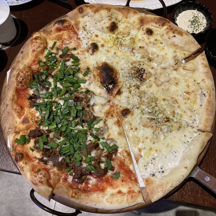  오시게리따: 맛도 양도 다 잡은 당산역 참신한 피자맛집
