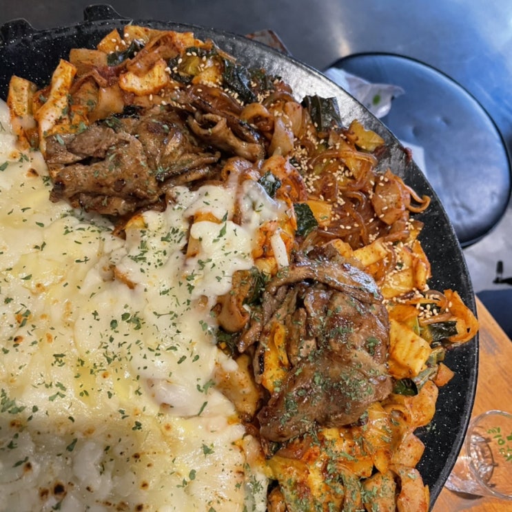 아이언 플레이터가 조리하는 의정부 곱창 맛집::티라노곱창
