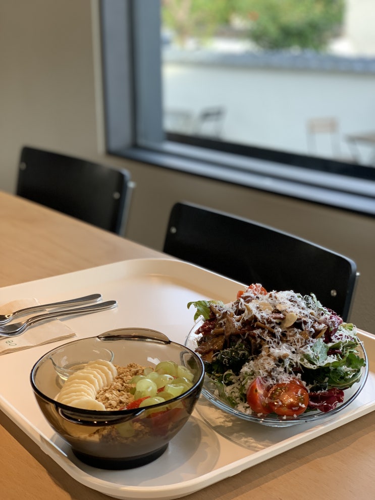 경주 카페 OE : 가벼운 한 끼 샐러드에 요거트 경주 카페 OE : 가벼운 한 끼 샐러드에 요거트