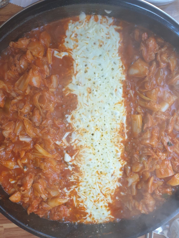 전주 객사 맛집 고수닭갈비 ㅡ       쫀득쫀득   치즈 사리