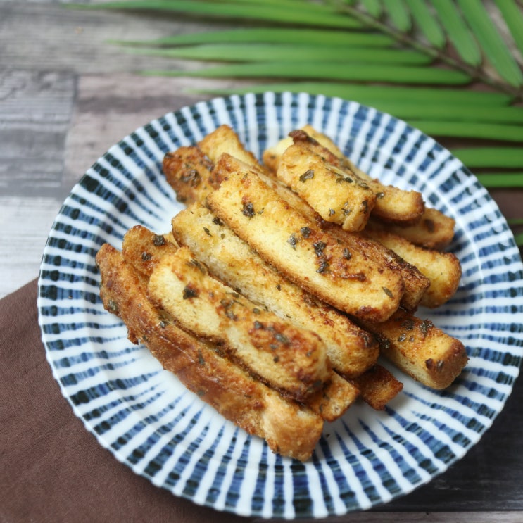  식빵 러스크 간단하고 바삭하게 만들기 식빵테두리, 자투리도 콜