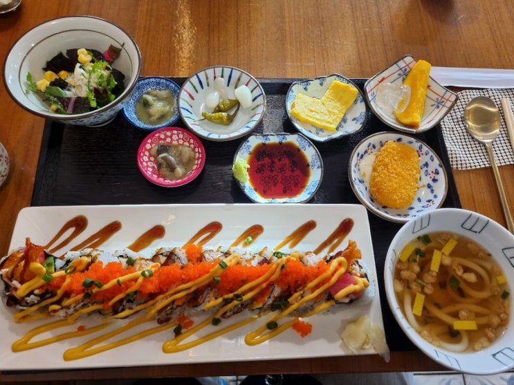  [서울 송파구] 젠(ZEN) : 송리단길 연어롤, 돈카츠 맛집