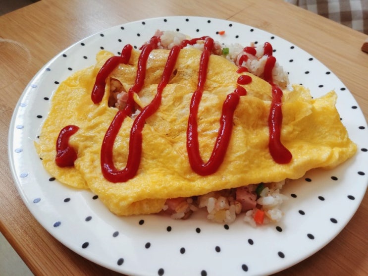 카페에서 맛있는 르뱅쿠키, 비오는 날은 전, 점심으로 오무라이스 카페에서 맛있는 르뱅쿠키, 비오는 날은 전, 점심으로 오무라이스