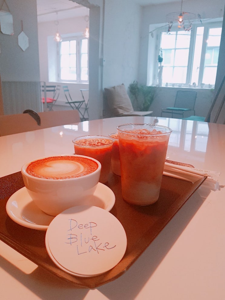  [서울 마포구] 딥블루레이크 : 망원역 커피가 맛있는 카페