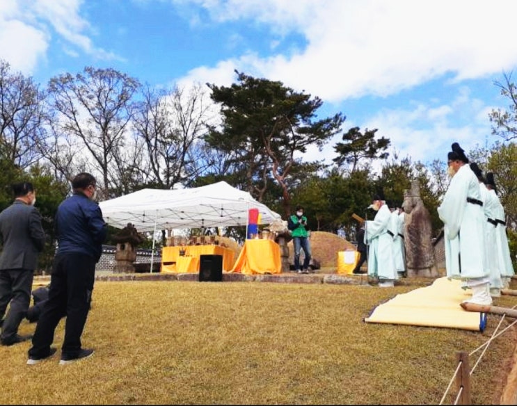  도봉구 방학동에 위치한 조선의 10대왕 연산군 묘