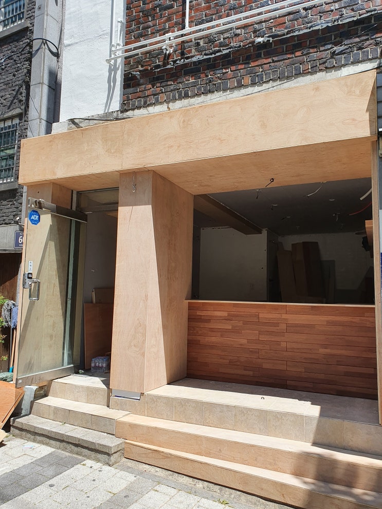  부산 중구 보수동 테이크아웃 카페  김해목수 양산목수 부산목수 마산목수 창원목수 경남목수 셀프인테리어 인테리어 목수