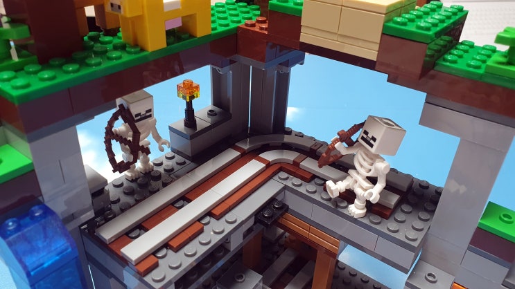 어린이날 선물 레고 마인크래프트 첫번째 모험을 조립하다.