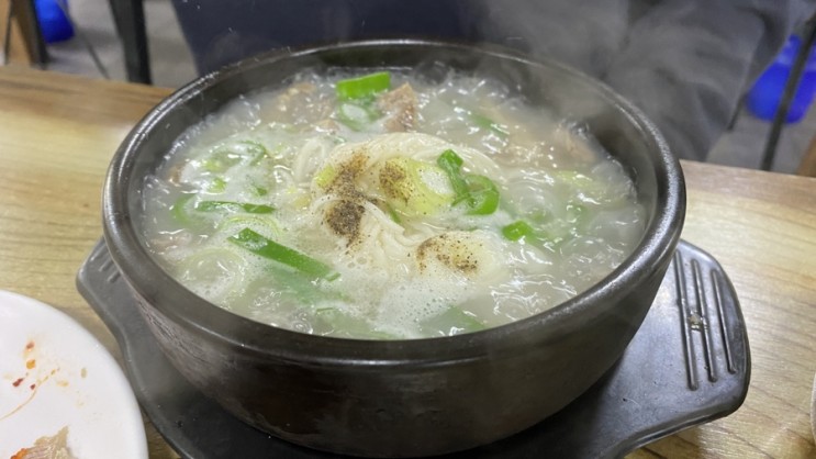 연남동 돼지국밥 찐맛집 월강 부산 돼지국밥