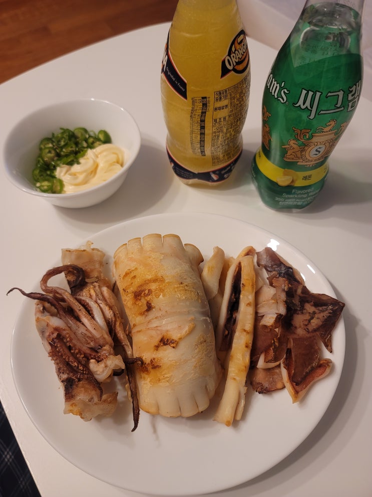  반건조 오징어에 영화 미나리