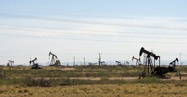 국제유가 1% 넘게 상승…WTI 배럴당 64.49달러 마감, 1.43%↑ 국제유가 1% 넘게 상승…WTI 배럴당 64.49달러 마감, 1.43%↑