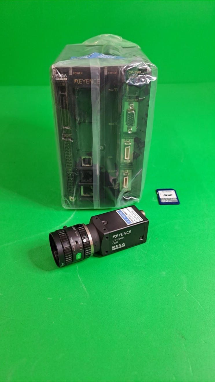 KEYENCE 키엔스 비전컨트롤러&CCD카메라&렌즈 세트 CV5501 / CV-200m / computar 12m 1:1.4 2/3 / massa 30.5mm nd8 filter