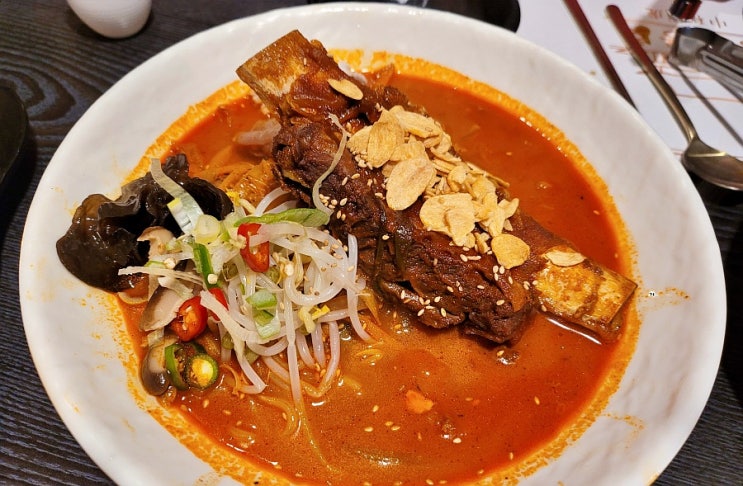  울산 태화강 국가정원 근처에 있다면 중식집 중화용호 찾아 갈비짬뽕