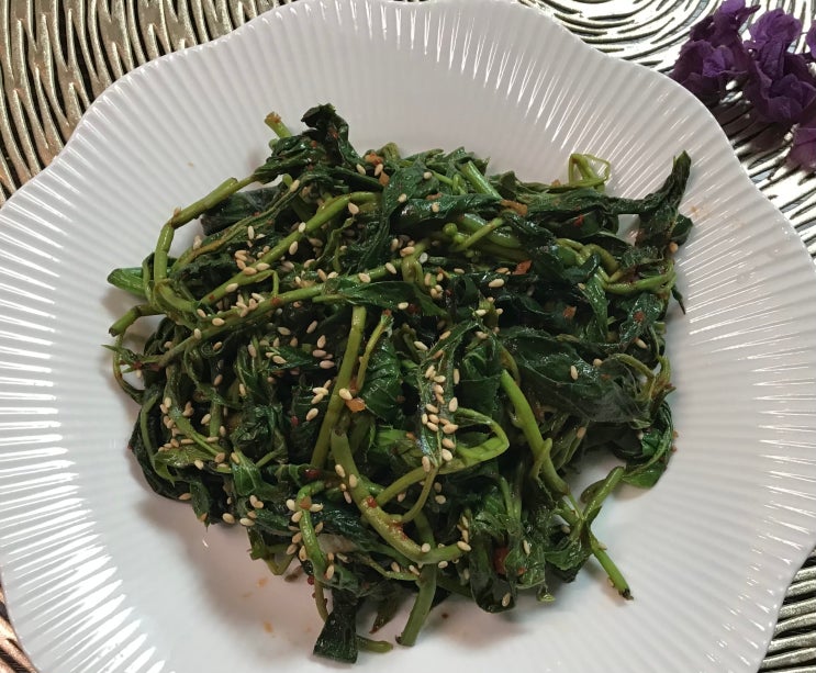다래순무침 다래나물1 봄제철음식 나물요리 다래나무 효능 다래순무침 다래나물1 봄제철음식 나물요리 다래나무 효능