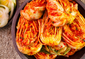  코로나 시대의 김치의 매력과 효능