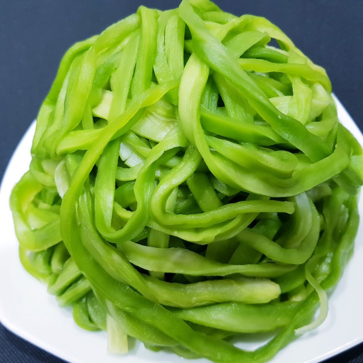 잘팔리는 투데이푸드 21년 햇 궁채 1.5KG 뚱채 궁채나물 줄기상추 1.5KG(500G X 3팩), 1개 ··· 잘팔리는 투데이푸드 21년 햇 궁채 1.5KG 뚱채 궁채나물 줄기상추 1.5KG(500G X 3팩), 1개 ···
