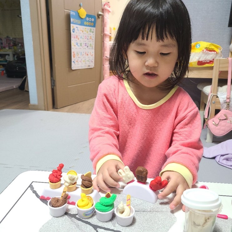  어린이날 선물 증정!(달님이 아이스크림 가게)