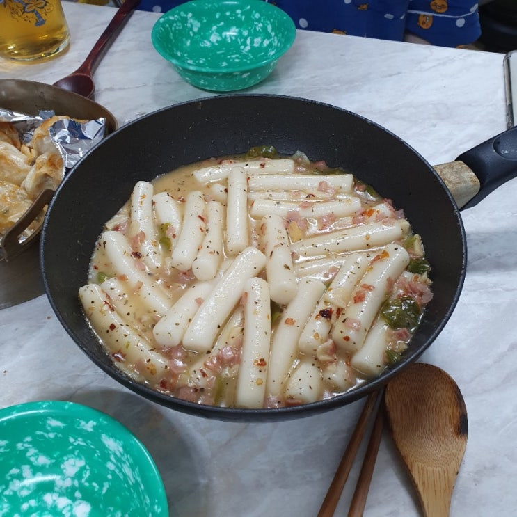  [분식]알리오 올리오 떡볶이 wt 김치만두