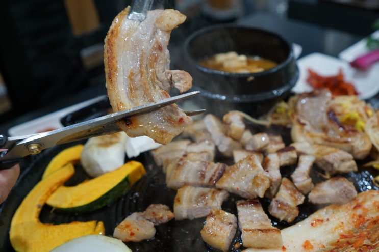  뚝섬역 맛집)생삼겹살에 뚝섬회식 자리로 딱좋은 뚝섬 돈벼락맛집