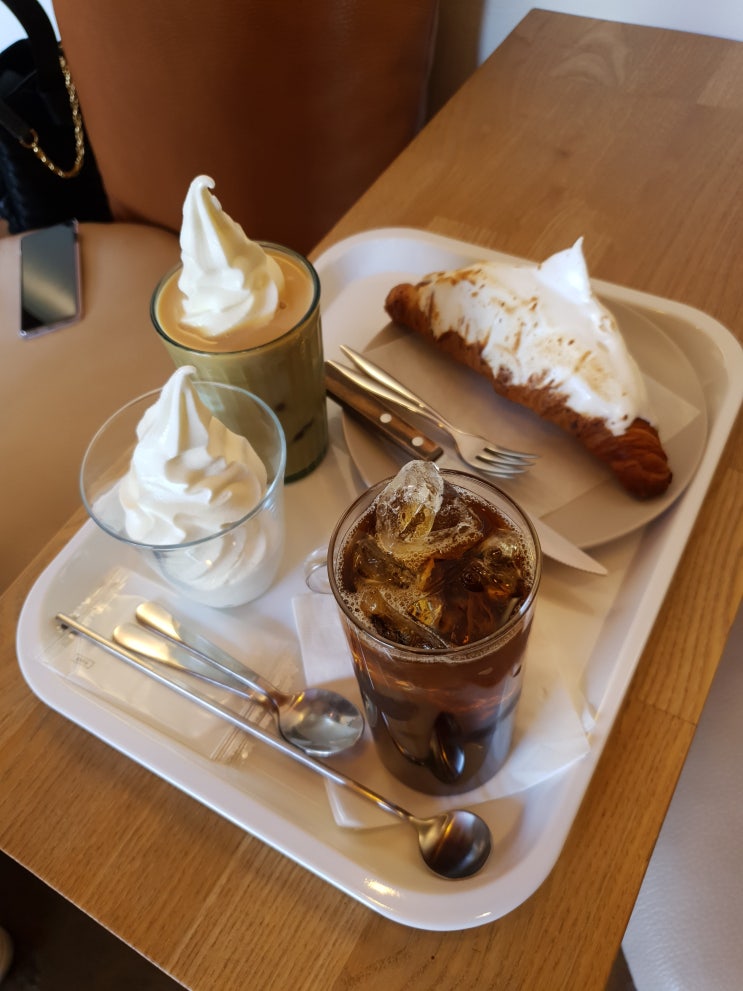  화곡동 디저트 카페 핸드드립커피 상하목장 아이스크림이 맛있는 화곡역 핀크퀸콩