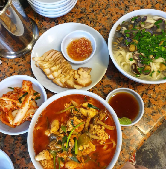  신당동 알폭탄 칼국수 꼭 먹어봐야 하니칼국수