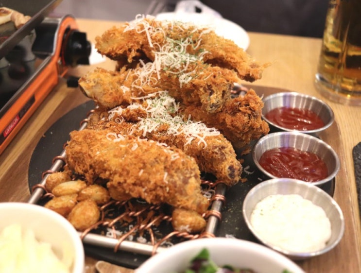  등갈비 튀김이 맛있는 등짝 스매싱 트리플 스트리트 송도점