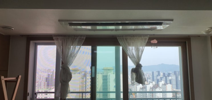  대구 대신센트럴자이 엘지 천정형 시스템에어컨 청소 2대 이렇게 해드렸습니다.