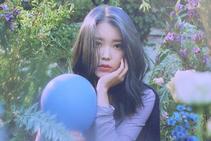  [음악]아이유-Unlucky/실은 모두가 울고 싶을지 몰라, 슬퍼지고 싶지 않아서 화내는지도 몰라/나와 당신을 위한 응원가