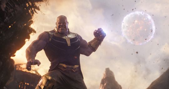 Apart 부사 뜻 의 Avengers (어벤져스) - 영어의 영웅, 부사를 어벤져스 캐릭터로 익히기 - 타노스(Thanos)는 Apart 부사다.