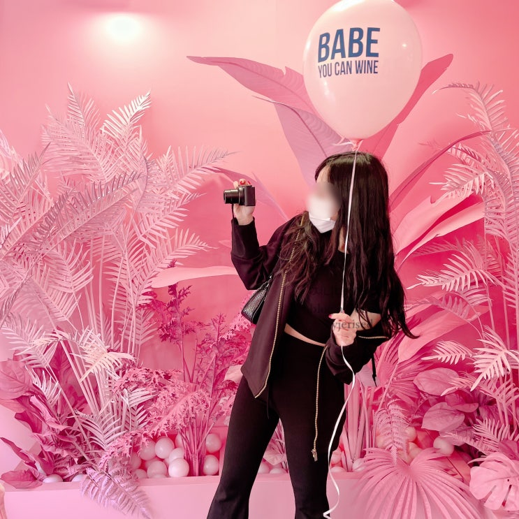  연남동 핫플! 사진 찍기 좋은 핑크천국 BABE 팝업스토어