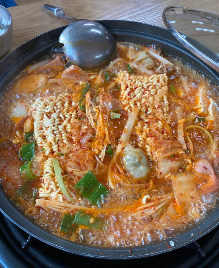  쀼로그 ep.78 포천 숨은 맛집 청화 부대찌개 방문후기