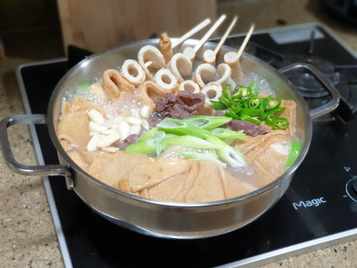  간편한 일품요리 "스지 어묵탕", 갈비탕처럼 진한 국물이 생각날 때 만들어 보세요
