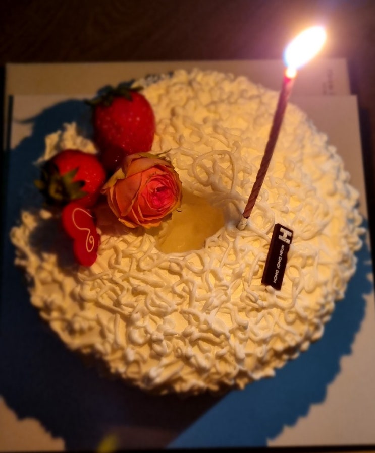 다산빵집 홍종흔베이커리 부드럽고 풍부한 생일 케이크 강추 다산빵집 홍종흔베이커리 부드럽고 풍부한 생일 케이크 강추