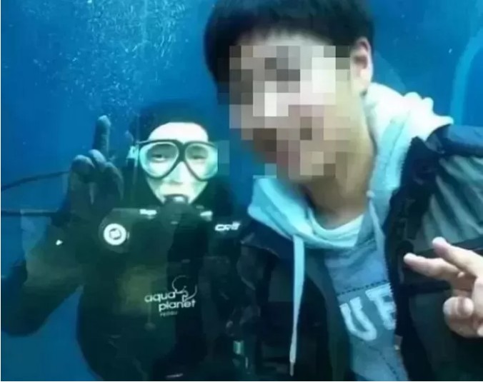 골든 건' 네 잘못" 한강 실종 사망 대학생 의대생 손정민 군이 친구 A와 찍은 영상 속 의문의 대화 그것이 알고싶다 골든 건' 네 잘못" 한강 실종 사망 대학생 의대생 손정민 군이 친구 A와 찍은 영상 속 의문의 대화 그것이 알고싶다