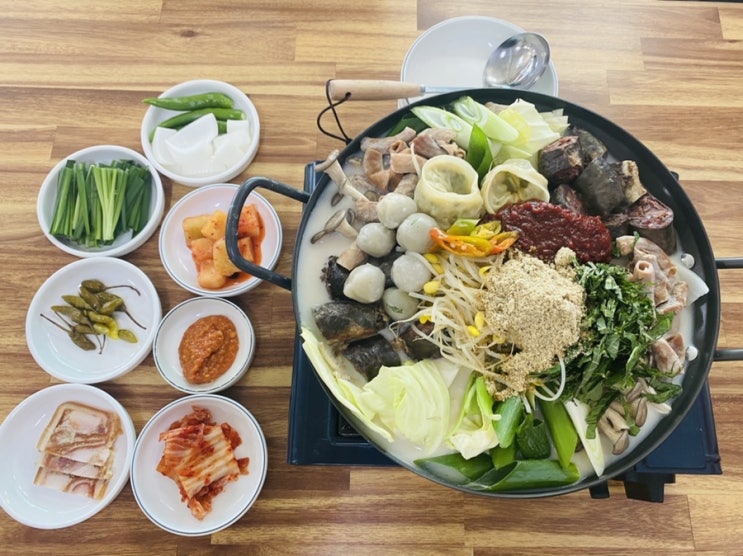 포항 연일시장맛집 “청년순대국. 포항밀면”