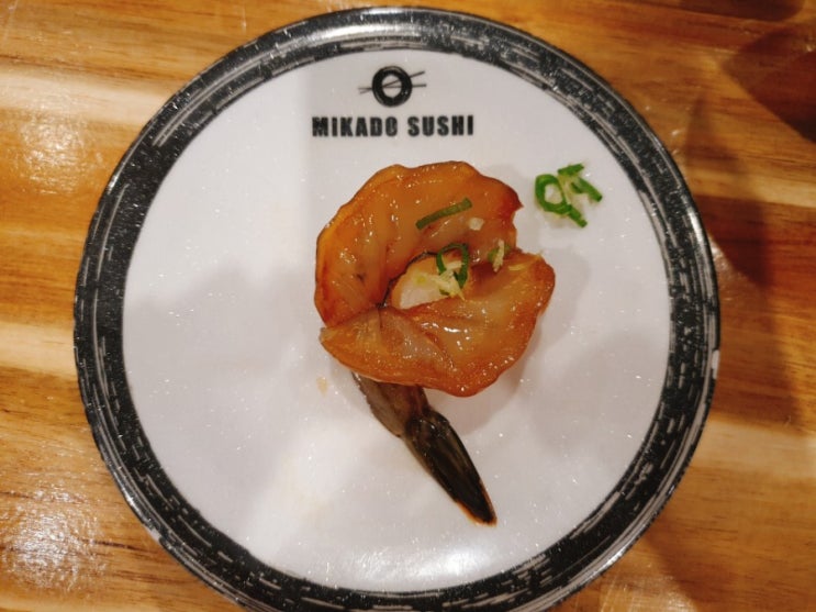  철산역 미카도스시 :회전초밥1접시1700원으로 다양한 종류를 맛보러~