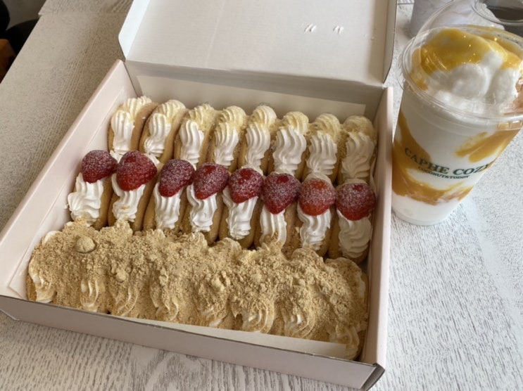  강릉 카페코지&르브레드랩 / 코코넛스무디와 오믈렛이 맛있는 디저트카페 추천