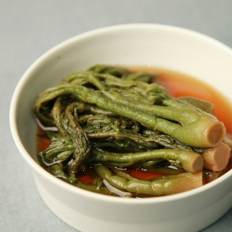 인기 많은 장아찌마켓 참두릅 장아찌 / 두릅, 1개, 650g 추천해요 인기 많은 장아찌마켓 참두릅 장아찌 / 두릅, 1개, 650g 추천해요