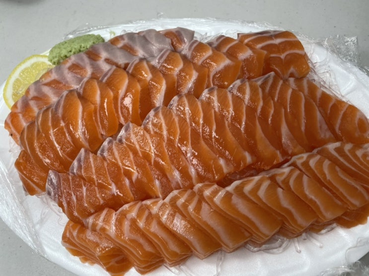  구디맘 블로그 - “내돈내산” 전농동 연어 찐맛집 후기