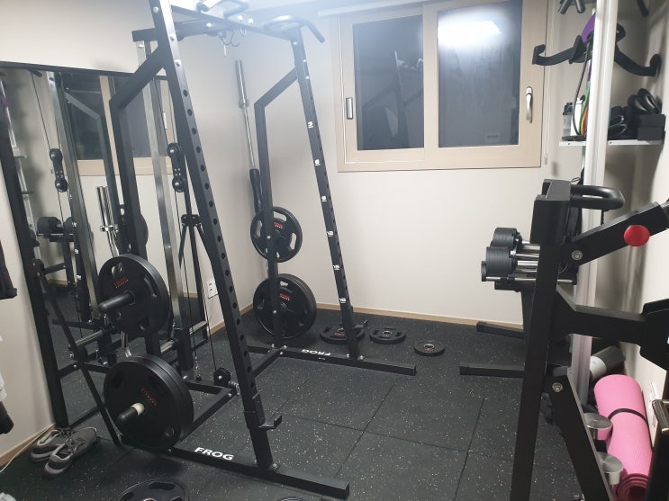  홈짐(HomeGym) 헬스장 꾸미기 feat. 코로나 다이어트